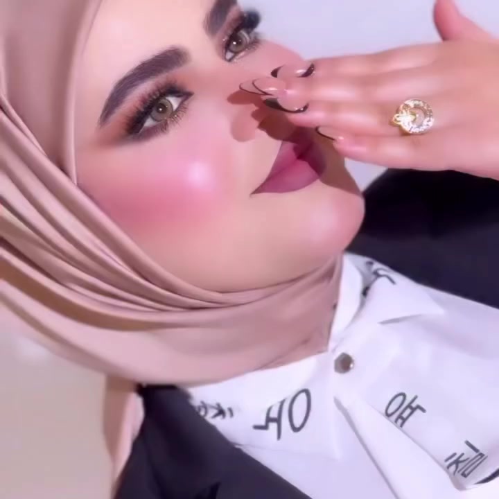 مكياج مدعوات / مكياج خريجات ♥️🫰
مكياج عرايس / مكياج فخم / مكياج عادي 😍💋
متواجدة يوميا  في الصالون قبل الفطور وبعد الفطور 
الحجز مسبق على الرقم ‭0771 174 9638‬
