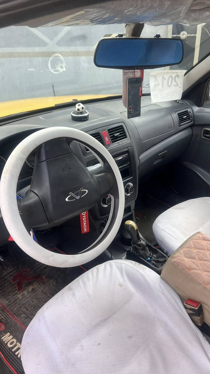 شيري كوين موديل 2014 رقم سليمانيه تدفئه تبريد سنويه ساقطه لون اصفر خصوصي  شرط التحويل محرك بلادي صرف بخار ماكو اربع تايرات جدد  بدون ضربه قطره خياس ماكو سعر ٤٢وبي مجال قليل ***********
