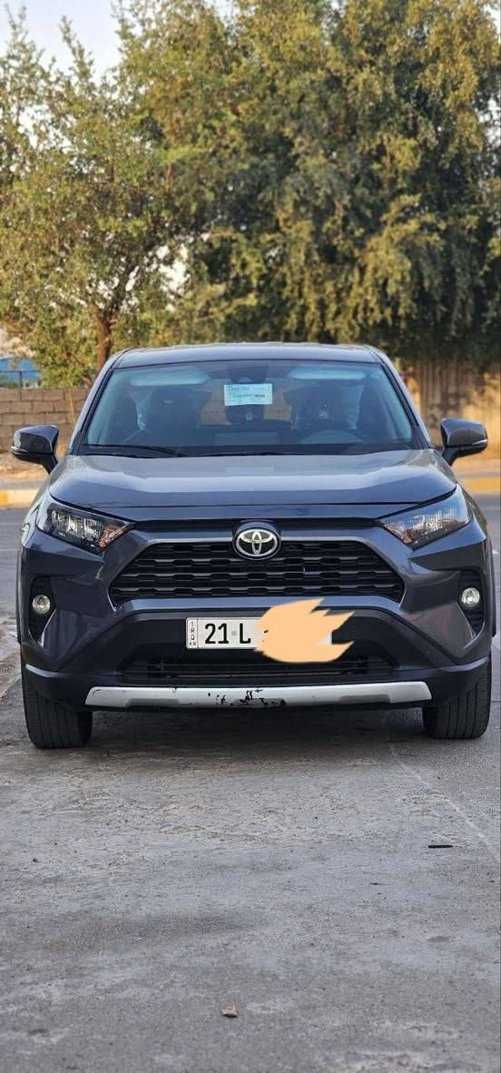 TOYOTA Rav 2022
TOYOTA Rav 2022 
ماشي ١٨ الف ضرر قطعتين تبديل بلادي جاملع وباب سائق بدون دواخل بدون ايرباك ومواصفات معروفه للاستفسار خابر وتدلل ***********
