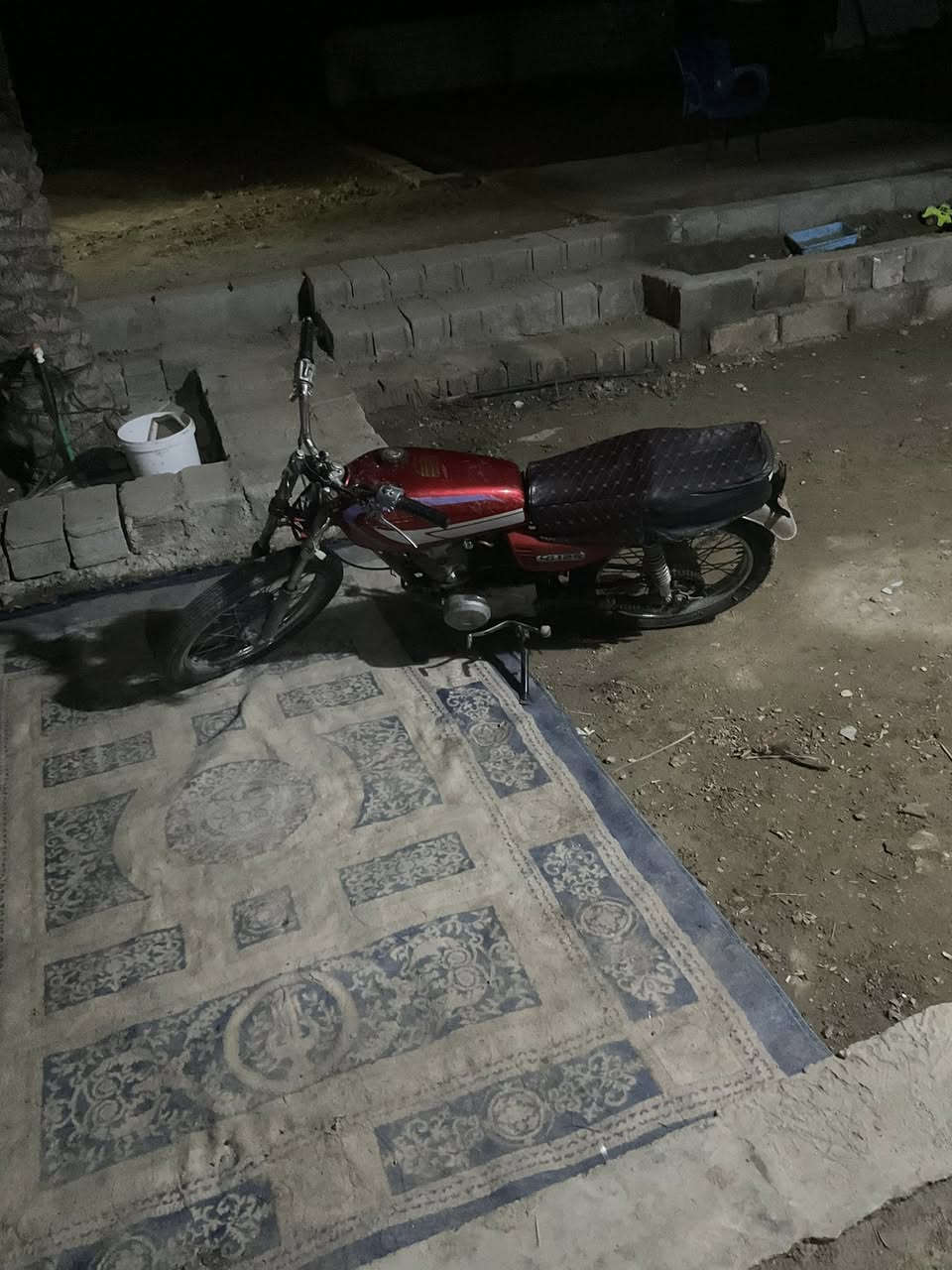 السلام عليكم دراجه اربعه گير للبيع مكفوله من السرقه والعشائر محرك يخبل دراجه خير من الله امراوس ابماكس نضيفه والسعر حسب القناعه المكان كربلاء الحسينيه العطيشي الرقم ***********
