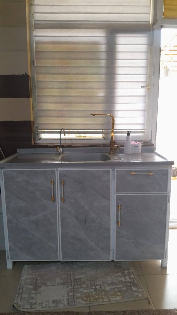 كاونتر جداً نضيف مستعمل قليل مترين ونص ثلاث قطع للبيع ٣٥٠ الف
*********** واتس واتصال
