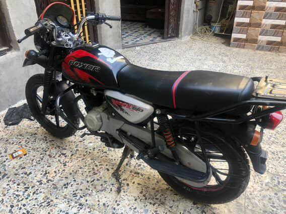 سلام عليكم ورحمه دراجه بوكسر للبيع موديل 24 او مراوس حسب القناعه السعر خاص المكان بغداد ابو غريب ***********
