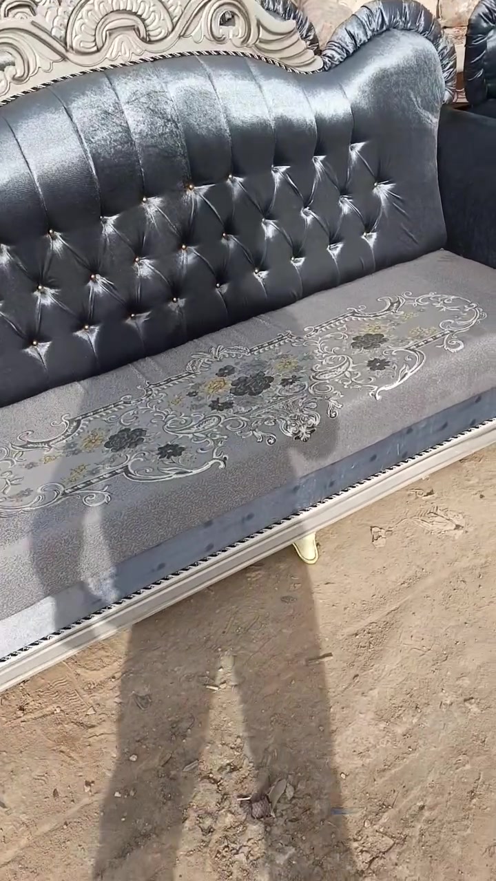 تخم ملكي شخط مابيه حيل ١٠ نفرات مع كوشاتة اسفنج ضغط محد كاعد عليه وخشب قوي واكو توصيل الي باب بيتك ***********
