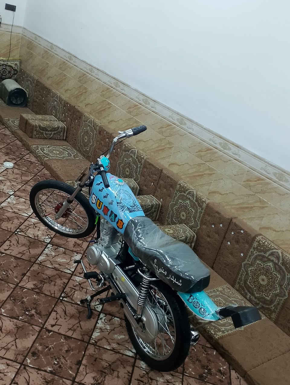 يا الله سلام عليكم عمي دراجه للبيع كلك شاصي 24 والباقي 25 كله شلامجه اصلي مختم بقي التفاصيل خاص مفتوح والمو شراي رحمه الله والديكم اطلع كبل و تحياتي للجميع 🤍🌿 هاذه رقم *********** مكاني شاميه
