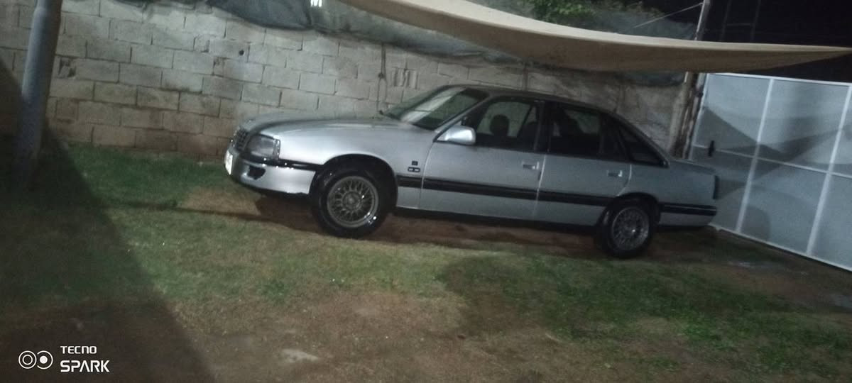 سيناتور موديل 88 مشروع وطني لحد نهايه 29 بسمي كابون بانزين بيها كير ومحرك زين رقم دولي السعر 40وبيها مجال لاتصال *********** مكاني كركوك
