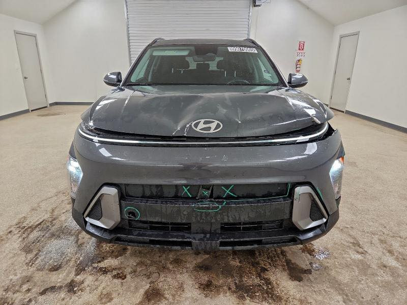 ‎🌟 شركه المتميز للمزادات الأمريكية والكندية والشحن البحري 🌟
((((سيارة ولادي 🧑 وبناتي 👩‍🦱 حلوه اقتصاديه عمليه  من ارقى سيارات شركه هيونداي ))))) 🧏‍♂️🧏‍♀️👇

‎⛔ إعلان سيارة من مزاد أمريكا ⛔
‎🚗 نوع السيارة: 2025 HYUNDAI KONA
 SEL�📅 وقت المزاد⌚️:5/1/2026�🔢 رقم اللوت: 99070065
‎🛠️  الحادث/الضرر: امامي        �🛠️ حجم المحرك: 2.0�⚙️ السلندر: 4�🔧 نظام الدفع: دفع كلي                                                                      �📏 المسافة المقطوعة: 22,956  mi
‎🌐 للانضمام إلى مجموعة الواتساب الخاصة لشراء السيارات من المزادات الأمريكية والكندية:�اضغط هنا: https://chat.whatsapp.com/CHchp4i8IM0GCMY7soZfir
‎🔍 طريقة المزاودة:�يمكنك المزاودة عبر مكتب المتميز إمّا بالحضور الشخصي أثناء فترة المزاد، أو عن بُعد عبر الهاتف المحمول. 📲�نقوم بمتابعة حالتك حسب السيارة وموعد مزادها، ويمكنك تحديد مبلغ أقصى للتزايد، ونتوقف عنده مباشرة. 📈💬

‎🚨 ملاحظات هامة:
* عمولة موقع المزاد تتراوح بين 7% – 10% من قيمة السيارة.
* أسعار الشحن تختلف حسب موقع السيارة داخل أمريكا. 🌎
* مدة الشحن تتراوح بين 2 – 3 أشهر حسب موقع السيارة. 📦⏳
‎📌 علماً بأن:
1. أسعار السيارات تُحدّد أثناء المزايدة، مع إمكانية الشراء المباشر. 💰
2. نقدم خدمة أونلاين كاملة للشراء من منزلك مع تأمين مبلغ بسيط في محافظتك. 🏡💻

‎🏢 عناوين فروع الشركة:�بغداد: البياع – إشارة البياع، قرب مركز العياش لكماليات السيارات�كربلاء: سريع حي المعلمين قرب المشاتل�الديوانية: قضاء غماس�ميسان – العمارة: المجر الكبير

‎📱 أرقام التواصل (واتساب متوفر):
‎فرع بغداد:
* *********** 📲 – سيد علي
* *********** 📲 – مهندس حسن
‎فرع كربلاء:
* *********** 📲 – قاسم الشمري
* *********** 📲 – محمد الشمري
‎فرع الديوانية:
* *********** 📲 – حيدر المتميز
* *********** 📲 – أبو سجاد المتميز
* *********** 📲 – عيسى المتميز
‎فرع العمارة:
* *********** 📲 – أبو زهراء الفرطوسي
 
‎⏰ أوقات الدوام:
طيلة أيام الأسبوع ما عدا (السبت والأحد) عطلة المزاد.
من الساعة 4 مساءا وحتى الساعة ال12 منتصف الليل
