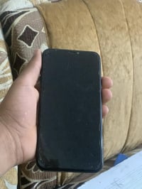 ١١برو ماكس ذاكره ٢٥٦ بطاريه ٧٨بلاد مبدل شاشه اصليه ٣خيارات الضهر فيس ا...