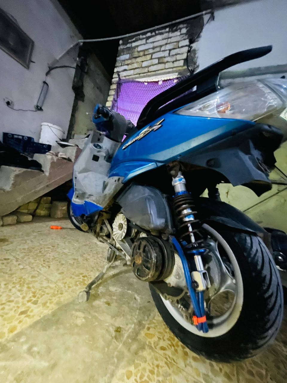 سلام عليكم سكنس فحل للبيع برغي ما مفتوح بيهة صاله شهر نازلة من الرمبة 58ونص بلادي بيهة كلجات بيهة دبلات خلفية بيها سلف رياضي الدراجة هاون العنوان بغداد للستفسار ***********
