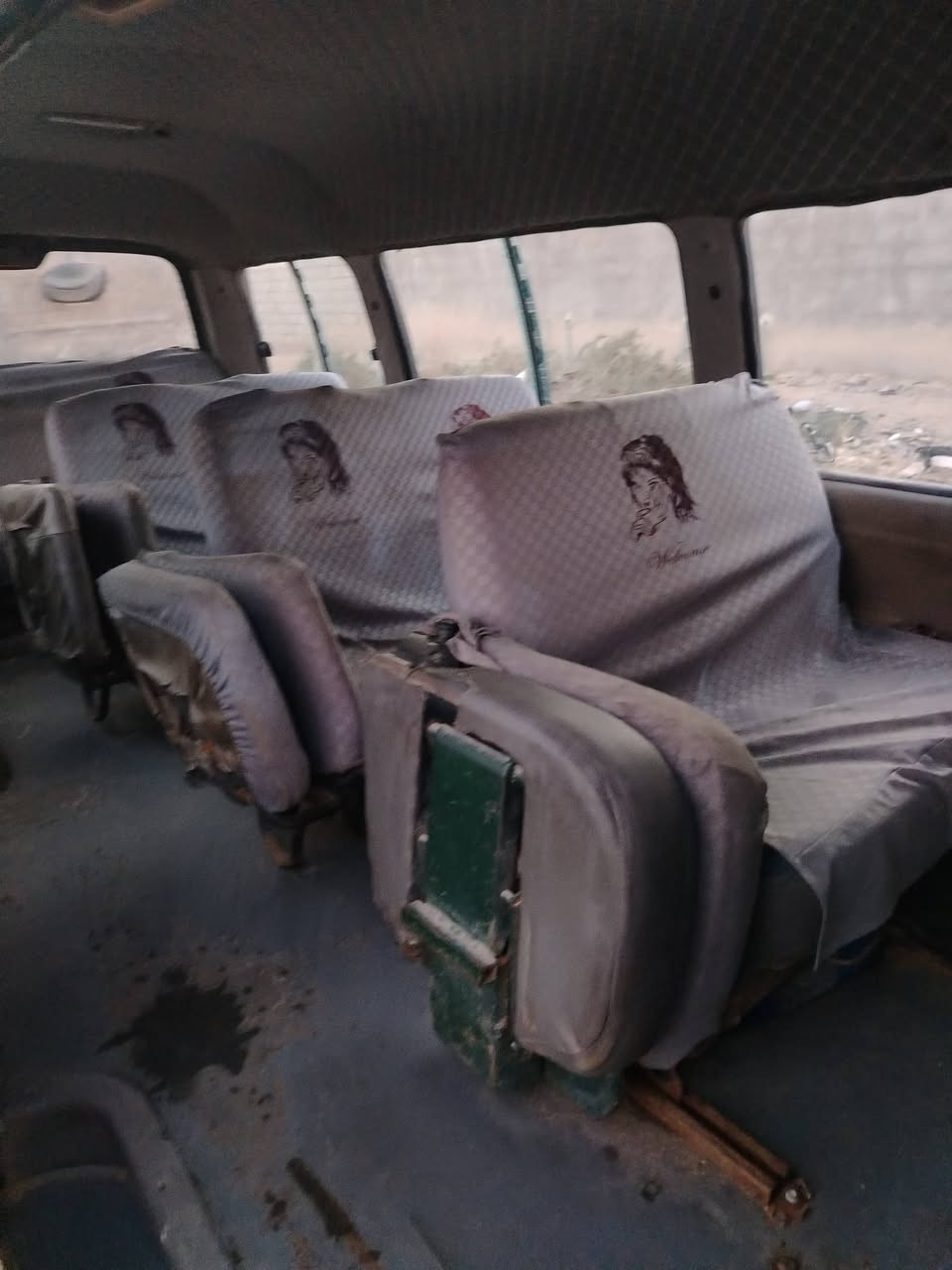 السلام عليكم كيه بريجو شبوط 14راكب موديل 1997 مكينه كير اكسل مكفولات حداديه جديده كهربايات كله شغاله  سياره رقم الاماني بسمي سنويه 2028 مطلوب غرامات 400وهيه ماعرف شكد ينزلن من سعر والبدي شوفت العين مكاني بصره ابو الخصيب سعر 60رقمي ***********
