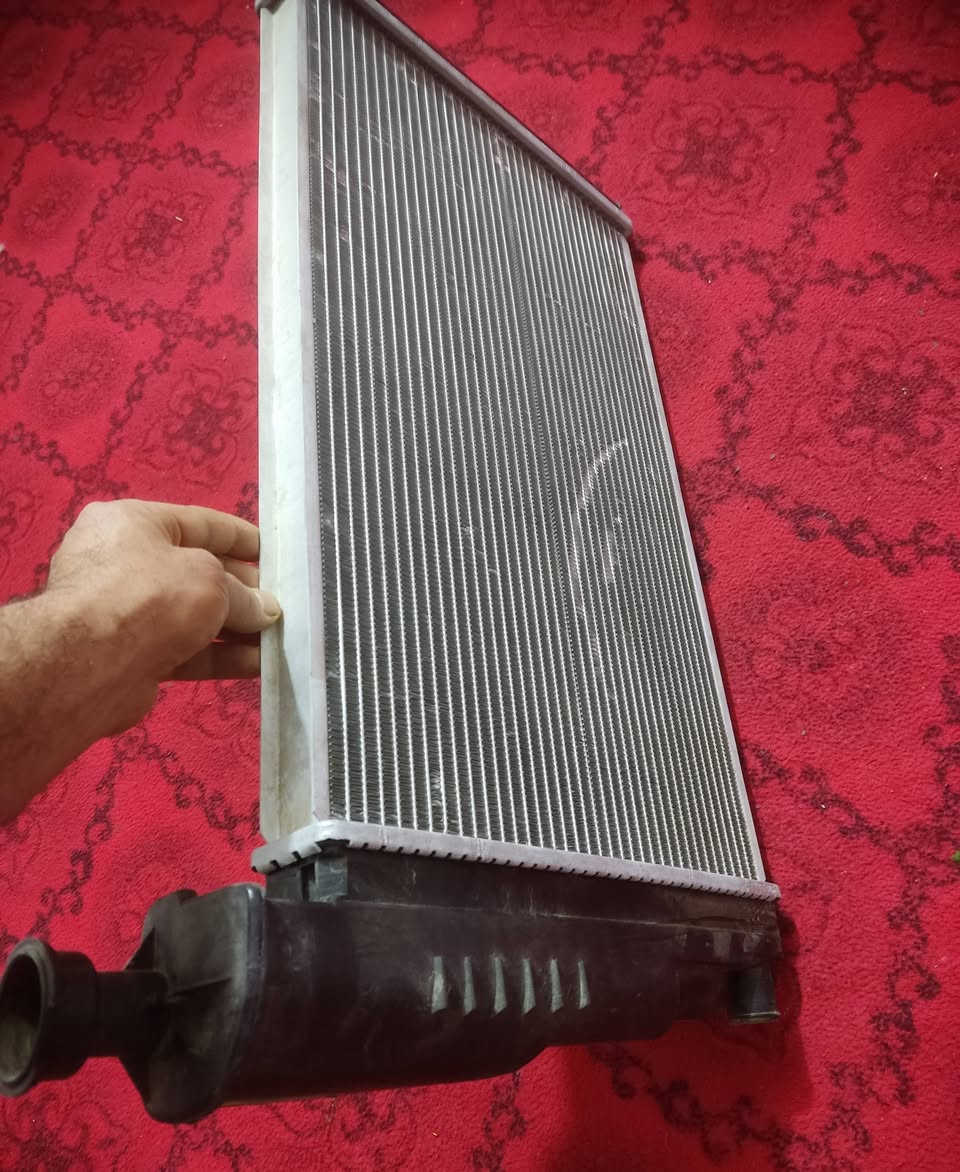 راديتر بارص  سراوين جديد اشتريته وطلع راديتر مالتي مابي شي للبيع ب 35
***********
