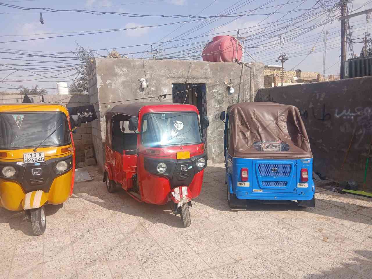 تكاتك البيع جميع الموديلات  كلهن أرقام.  مكاني عماره حي شرطه.        ***********.    ***********
