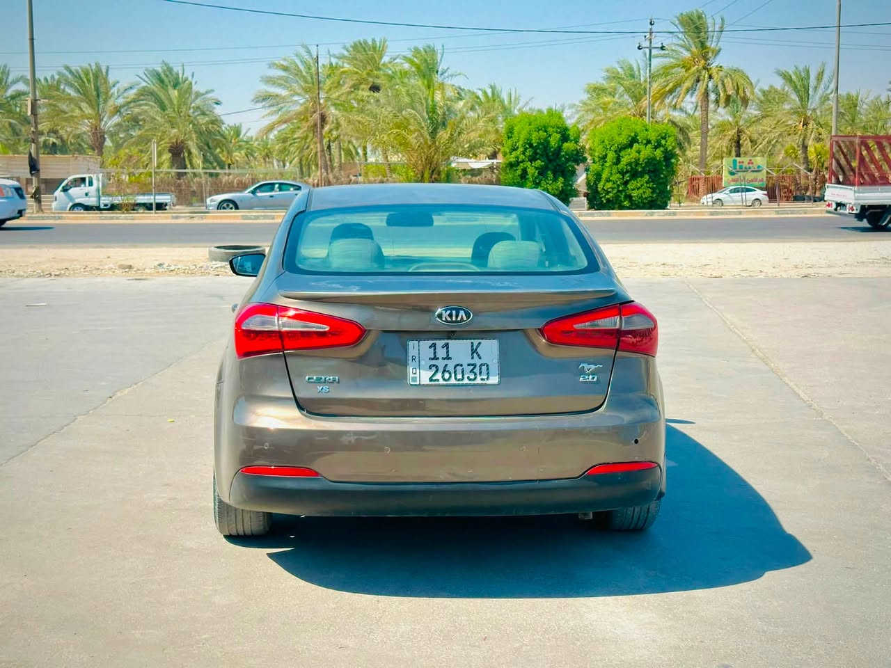 السلام عليكم 
للبيع كيا سيراتو موديل 2015خليجي محرك 2000دوش رقم بغداد بأسمي بيها صبغ 3قطع وبيها جراد بسيط بدون اي دواخل  السعر المطلوب 88وبيها مجال 
مكان السيارة بابل قرب الاثار
رقم الهاتف ***********
