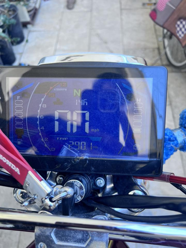 السلام عليكم ٤ كير جديده بالكارتون بعدهة هسه منزليهة 
مكان بغداد الشعب 
سعر800
***********
