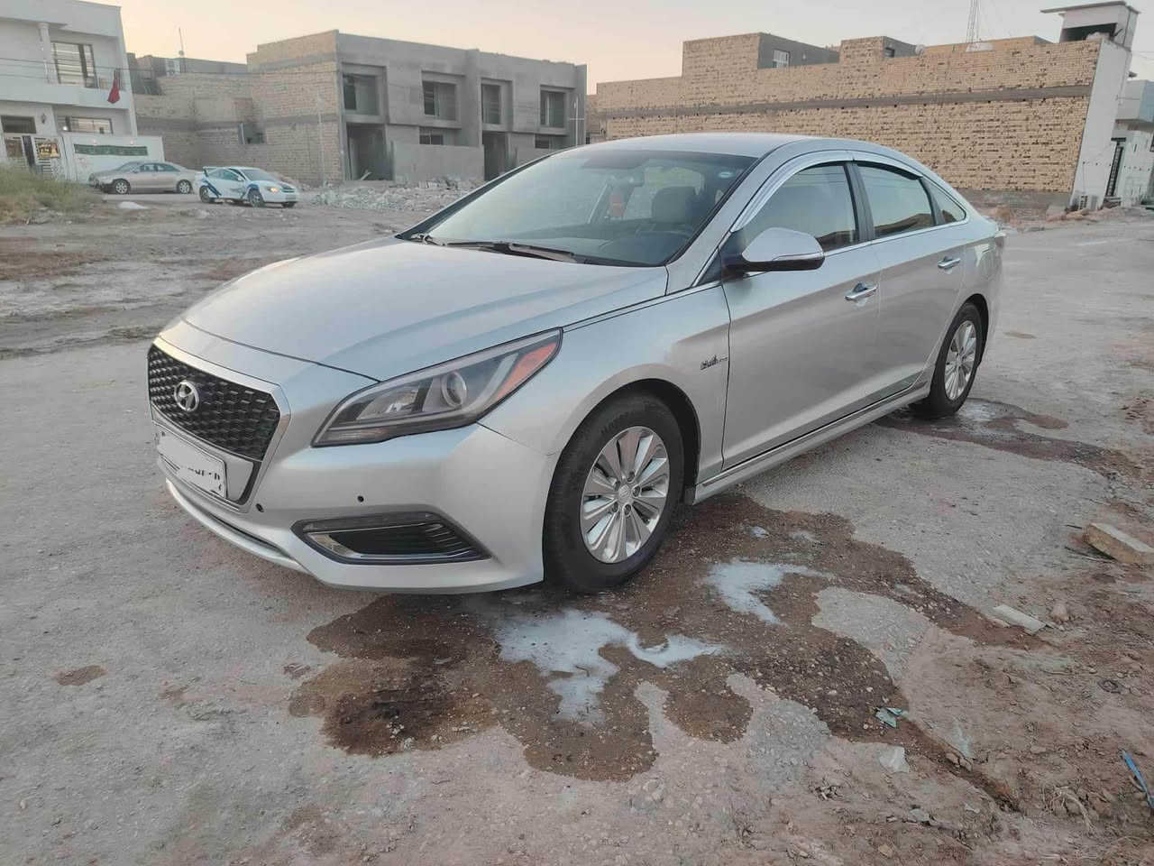 هونداي سوناتا 2017 هايبرد
وارد امريكي ب امريكا حادثهه حافة البنيد
وب العراق مشخطه ونرشت جاملغ وبابين
علما مكينتهه مو Gdi بدون دوانز 
السايره رقم سليمانيه رقم دولي الجديد
السيارع كهرباء /بانزين
السياره نص مواصفات 
بصمه 
شاشه 
تحكم جهتين
كروز سرعه بك لايت لد  
عارضهه ب125

للاستفسار اكثر 
***********
‏‬ ديوانية, القادسية
