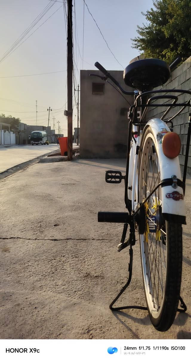 باسكل حجم 26 موديل2019 نضافه فول كله بلادي كشن قلاب موصفات فول نضافه شركه بلوفي  كركوك عمل شعبي السعر خاص رقم ***********
