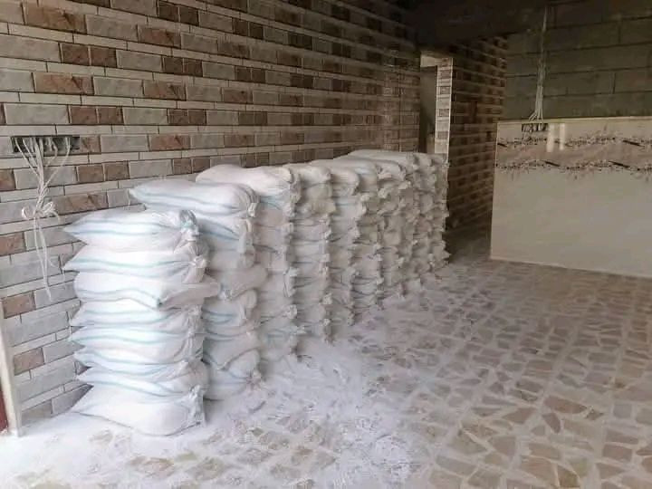 @إشارة 
جص الموصل أبيض رقم واحد وشرط 
          ( سعر المتر 60 ألف)
        (عدد 25 كيس)     تواصل(***********)
