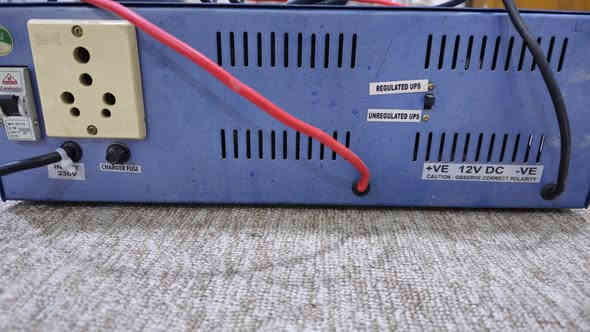 انفیتر ماکیسیما الهندي اصلي وجبة الاول 12vot 4 amper  بدون بطاریة نضیف بدون تصلیح 50الف
***********اربیل
