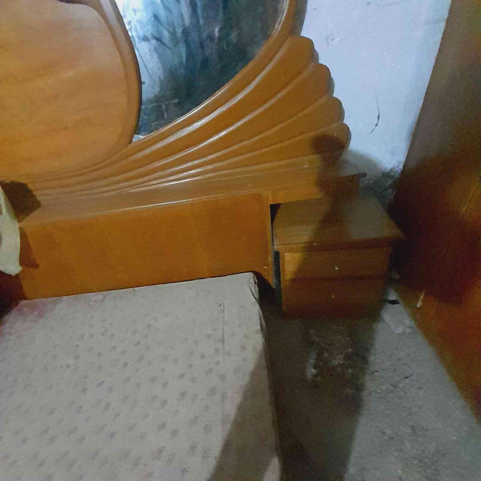 للبيع
غير متواجد على الفيس 
***********
