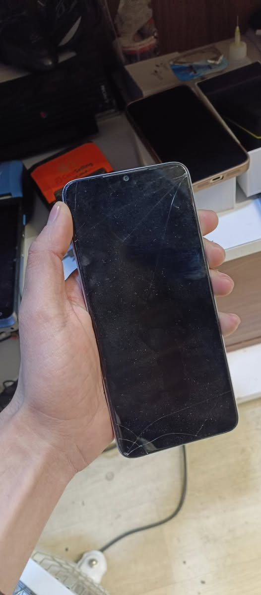 مبايل itel s23 ب 40 الف

ذاكرة 128
رام 8
شاشة 90 هرتز
اندرويد 12
كامرة 50 ميكابيكسل

شاشة مكسورة و شاصي مالتها تعبانة كما موضح بصورة

مكاني دهوك و توصيل موجود


**إذا كنت صاحب هذا الإعلان وتريد حذفه لأي سبب، رجاءا أرسل رسالة إلى الدعم الفني**