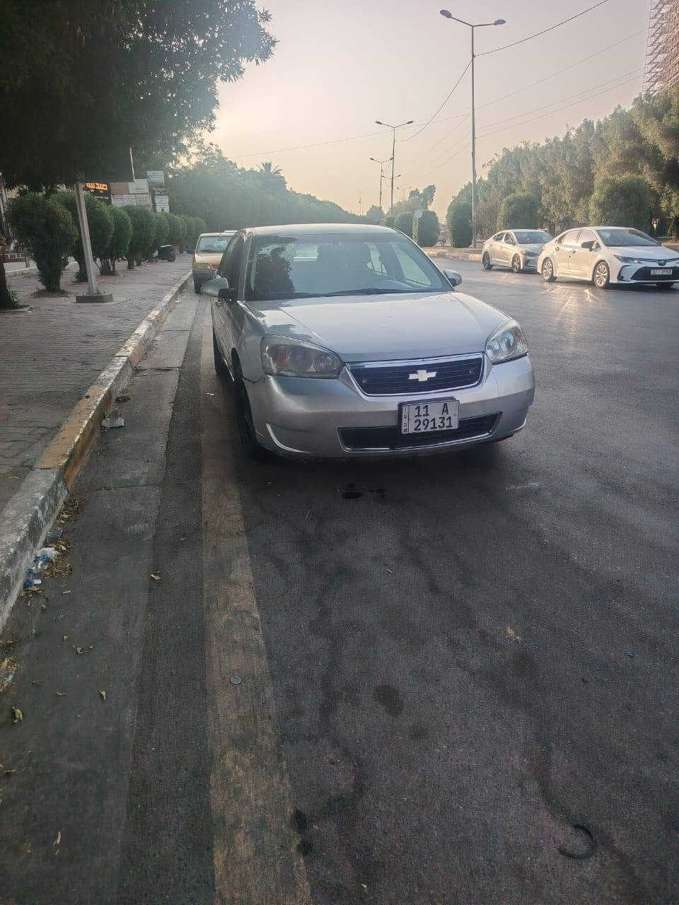 ماليبو موديل 2007 جاهزه من كل النواحي مكينه كير تبريد شغل تخم تاير جديد السياره احله من الصور السياره علا البلاد السعر 33$الاتصال علا الرقم ***********
