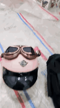 بضاعه شي أن موجوده ملابس احذيه ماعين كلشي موجود اليحب يحجز يراسل ع رقم ***********
