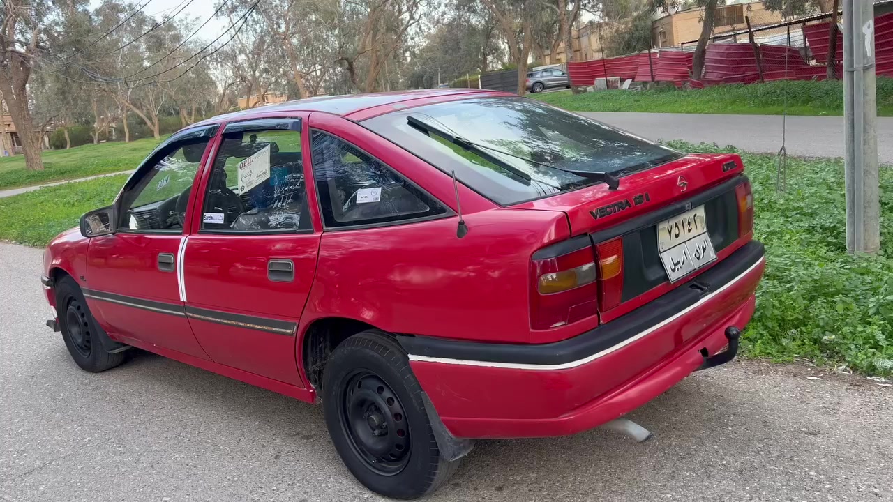 اوبل موديل 92 محرك 18 سياره كلش حلوه لاضربه لاصبغ محرك بي بخار قليل بدون تنقيص وبدون صوت صدر كهربائيات كلها تمام قفل مركزي سنويه نافذه شرط وكاله تحويل سعر 33 شراي ***********
