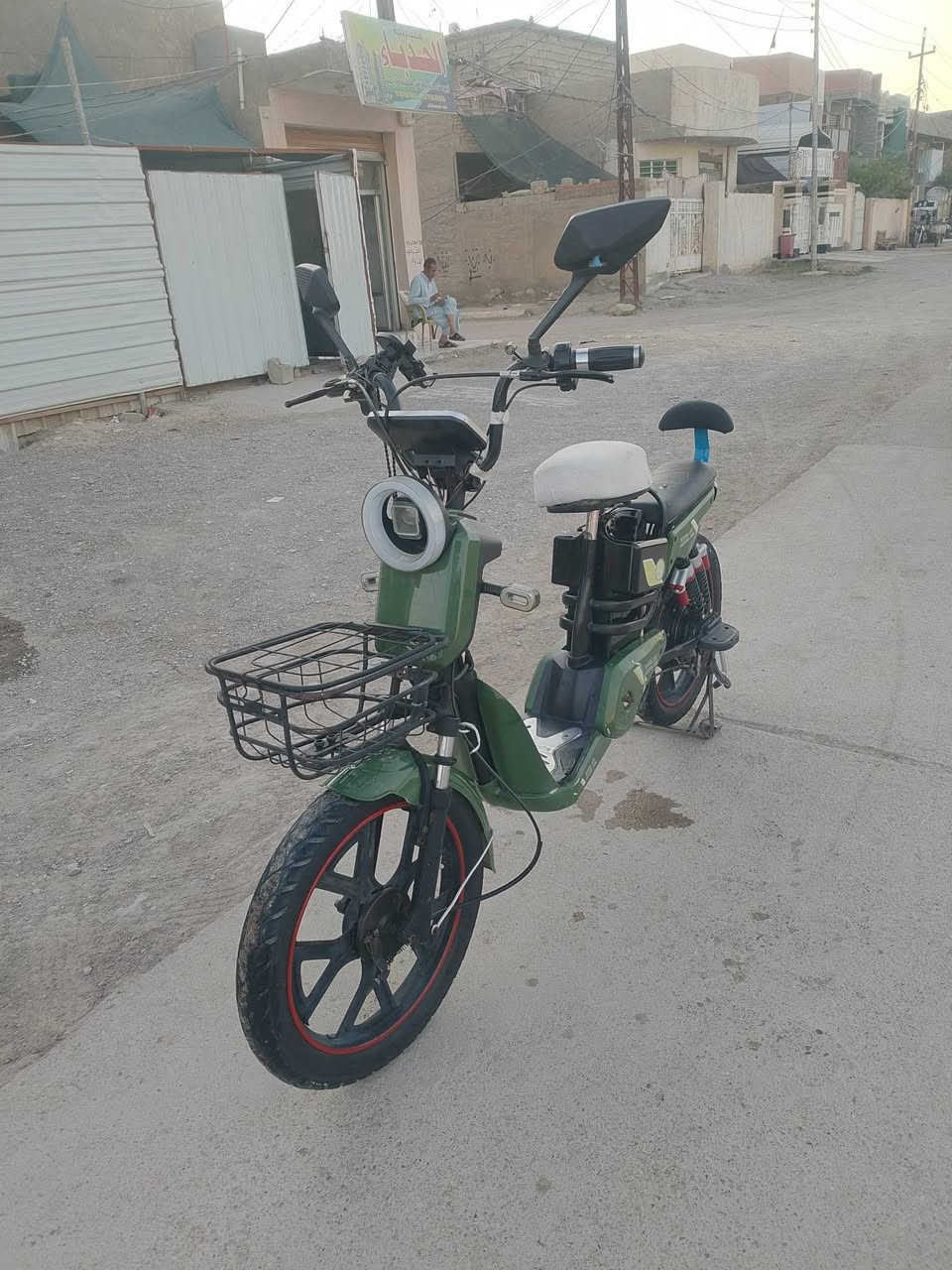 سلام عليكم دراجه شحن للبيع دراجه نضيفه اربع بطاريات  العنوان ديالى بعقوبه تحرير السعر 350وبيهةمجال رقم الهاتف ***********
