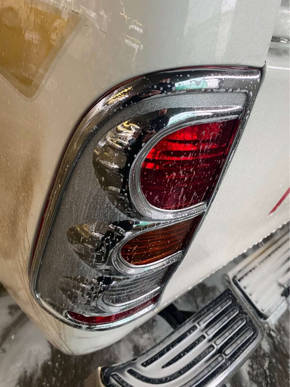 مەرزییە ٢٠٠٦  ی سعودی بطل ناو سور دەبڵ گێچ بلاجکتۆر  ٤ جام کارەبای قولاب ناو بۆدی و ناو گاعی تێ گیراوە ١٨٠ هەزار حەقیقی ڕۆشتوە یەک دەستەو هی ماڵی خۆمانە هەموو گیانی بە شەرت زۆر زۆر تون و تۆڵە بە ناو خۆمانەوەییە ژينگەو ڕێگاو بانی دراوە یەک مانگە سەنوی تەواو بوە گێڕ مەکینە و تەبریت سارد گەرم هەموو گیانی بە شەرت ١٠ فیتەر 
بێ بۆیاخ تەنها لای پاتریەکەی کەمێکی هەیە بێ شانصی هەمووی بە شەرت  
موشتەریت تیل بکە 
***********
***********
سلێمانی السليمانية, العراق
