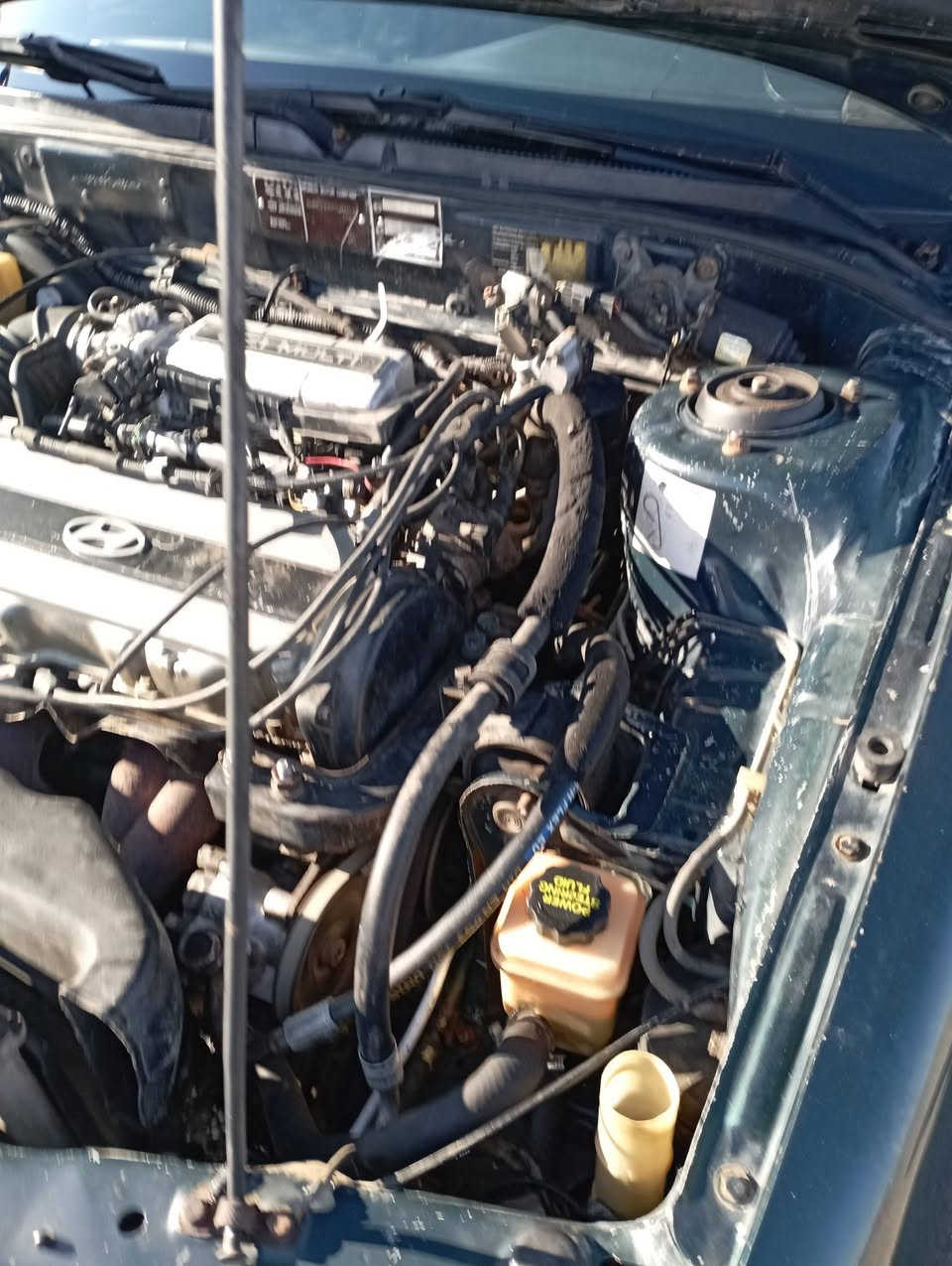 سوناتا للبيع موديل 1996
محرك 18 مفتوح كير اوتوماتيك
 رقم بغداد دولي سنوية ل2031 تحويل مباشر
تبريد تدفئة شغال كهربائي كهربائيات شغالة دواخل نظيفة بدون خياسات 
العنوان ديالى بعقوبة 
‏‪***********‬‏
