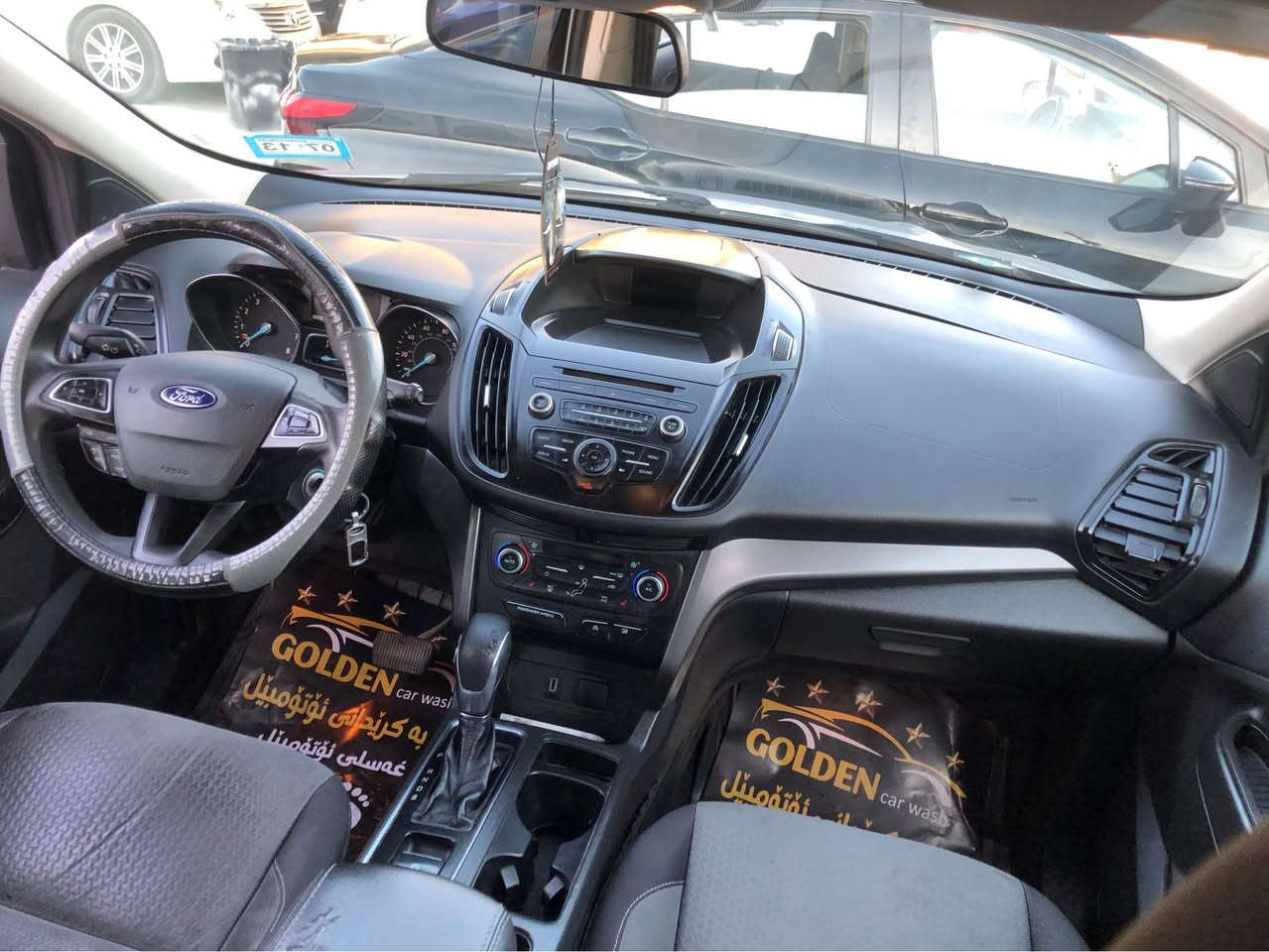 سلام علیکم
فۆرد اسکەیپ ٢٠١٨ بۆ فرۆشتن 
وارد امریکی کۆدی دەرگا توڵی سەقف برێگ بەسمە کامێرا بیلادی  ١٠١ هەزار حقیقی ڕۆیشتوە
مەکینە ٢٠ تۆربۆ تاک ئەکسل
سەیارەکە تەنها دەرگای سندوق بۆیاخە بێ ناو گرتن بێ ایرباگ  پێشی کەپسە وێنەی سۆنەرەکەم داناوە 
گێڕ و مەکینە بە شەرت سەیارەکە ماڵی دۆستە 
نرخی ١١٠ گەڵا و معامەلەی هەیە
***********
لە سلێمانی السليمانية, العراق
