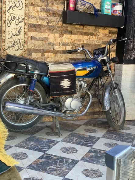 سلام عليكم دراجه اللبيه شاصي امتياز اربعه وعشرين والباقي نامه شلامجه أصلي تعمير 2025 دراجه نضيفه وما بيهه اي نقص السعر 600 وبيهه مجال الطيبين ***********
