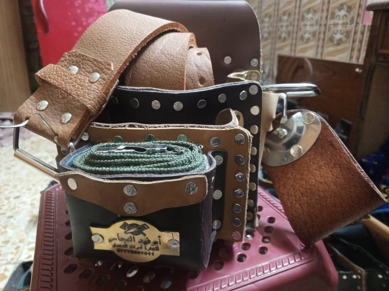 عرض خاص 
صار الطلب يوصلك الباب البيت مجاني 
اسعار مناسبه جدا 🚕توصيل مجاني🚕🇮🇶
 🚕جميع محافظة العراق 🇮🇶
يتوفر لدى ابو ⚒️فهد النجار ⚒️
حراجي جلد طبيعي الاصلي مصري 🇪🇬👜
🔨   ومطارق فولاذ الاصلي مصري 🔨 🇪🇬
واحزمه جلد الاصلي مصري وحماله الجاكوج
🪚ومنشار العملاق 🪚
 ☎️***********،☎️
      *********** ☎️
