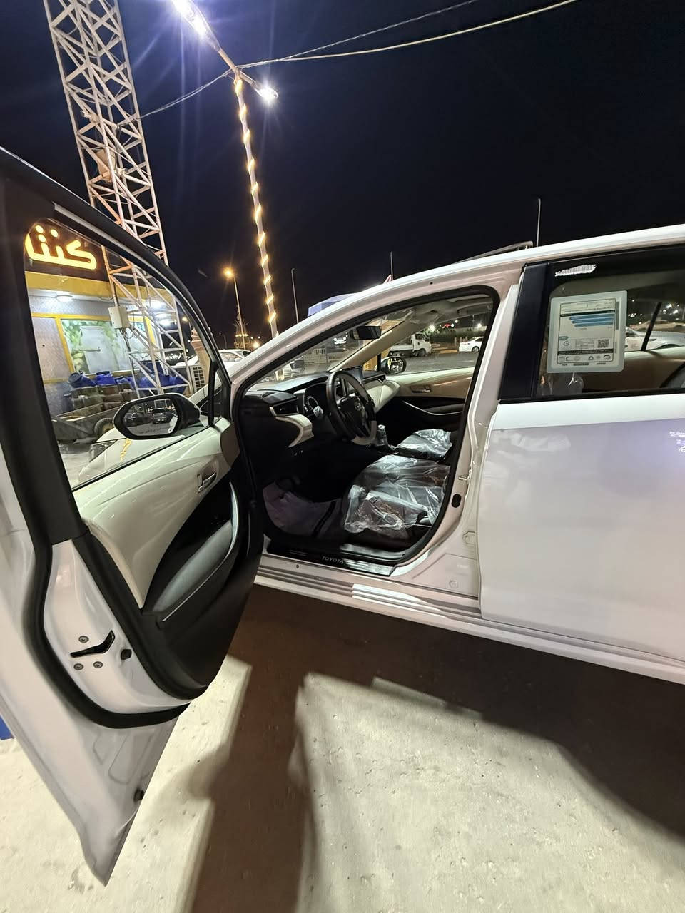 تويوتا كورلا. 2023 خليجي (SAS ساز)
 

فول مواصفات 1/1  GLI

حجم المحرك 1800 بانزين

دخول ذكي بصمة تشغيل بصمة 

فتحة سقف سلايت  

شاشة ديجيتل  

تبريد قطعتين 

بك لايتات لد 

كشاف لايت لد 

مرآة داخلية عاكسة 

شاحن واير ليس

حساس امامي خلفي 
العنوان البصره
***********
