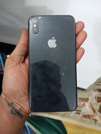 ايفون اكس ماكس • ٢٥٦ • بطارية ٨٠