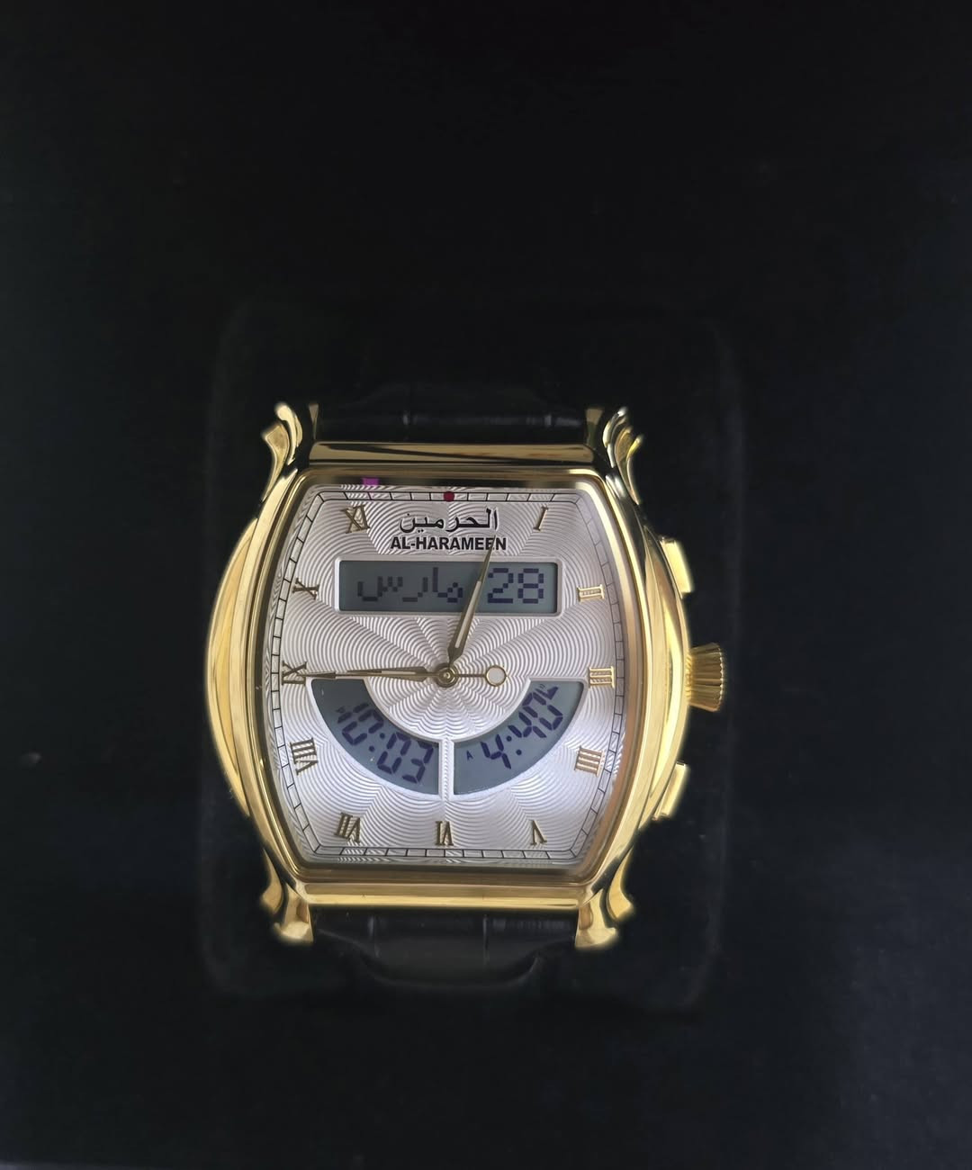 ساعات اصليه للبيع 
***********
