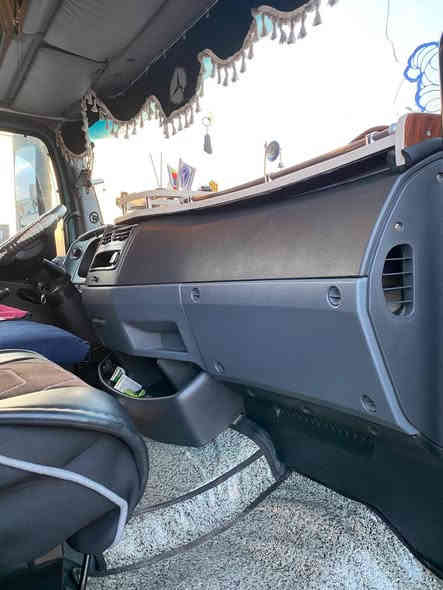 اتيكو سطحه 2007 فحل 8 برغي ٤ سلندر حجم 22 بدي ثلاث جكات ويل كب امامي درع ستيل سياره خير من لله الاستفسار ***********
