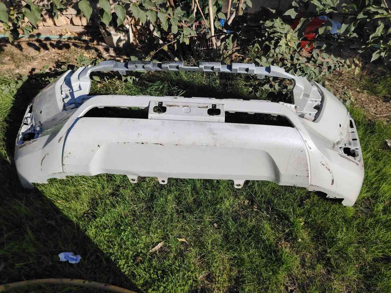 سلام عليكم البيع دعاميه بيه فطر مصلحه بدون صبغ اصليه هايلوكس موديل 25 مال سته سلندر ***********
