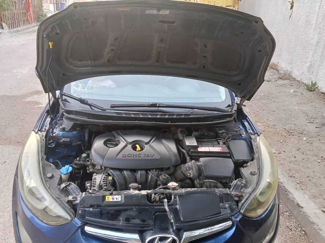 الانترا أمريكي.حادث تبديل بنيد بس بدون دواخل وبيها أتلاثه قطع صبغ بدون دواخل ليبل واحد عده بنيد سيارة جاهزه تحويل مباشر مكينه 1800موديل  سعر       مكان بغداد الشعب97/2015