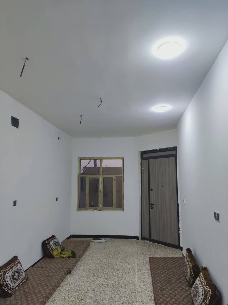 [[بسم الله الرحمن الرحيم]]
    🏡     🏘      🏚 

#يوجد_مشتمل_طابقين_للبيع

#العنوان  الفلوجة 
#المنطقة حي الشهداء // مقاطعة 19 الف قرب كلية التمريض
 
#ملاحظة يرهم تنطي مقدمة 75 مليون والباقي اقساط 

✅المساحة : 125م
⬆️ الوجة : 6 وربع م
🏞️النزال : 20م
 
غرف 3
استقبال 
صالة 
مناور 2
مطبخ
صحيات 2
الارضية كاشي
الجدران سيراميك 

                       #بناء 🧱 : طابوك 
      
       #شارع 🏞️⬆️⬆️ : 10م 

  #السعر_محدد_من_قبل_البائع 
        
    ⚖️⚖️   نوع الملك : طابو صرف تحويل مباشر 🏙 

            #السعر💰💸: 107 مليون وبي مجال

__________________________________

للأستفسار⛔🖲️ : مراجعة 
🥇#مكتب_الرافدين_للعقار 🥇
العنوان شارع المنجزات تقاطع جامع التقوئ مجاور محطة نمبر وان المركزية لغسيل السيارات 🚗🚖
__________________________________

#ملاحظة//📋📑 اذا لديك عقار تريد تعرضة للبيع او تريد تشتري عقار قم بمراسلة الصفحة او اتصال على لارقام الموجودة+ واتساب
            
         #للأتصال_او_واتساب 📞  ***********
         #للأتصال_كورك.   📞.      ‏‪***********‬‏

#بيع_وشراء_الدور_السكنية_والزراعية_العقارات_في_مدينة_الفلوجة #مكتب_الرافدين_للعقار_بيع_وشراء_العقارات_بسعر_مناسب
@#عقارات_الانبار_الفلوجة
