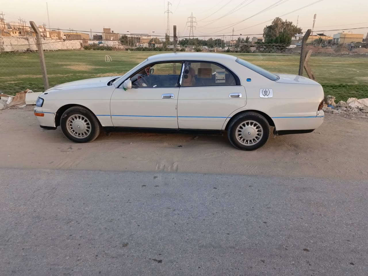 سلام عليكم بطه متصل  95 سنويه 29رقم نجف  سياره حلوه كامله حداديه تخم تاير  سعر 50وبه مجال مكان سياره نجف شراي يتصل ***********
