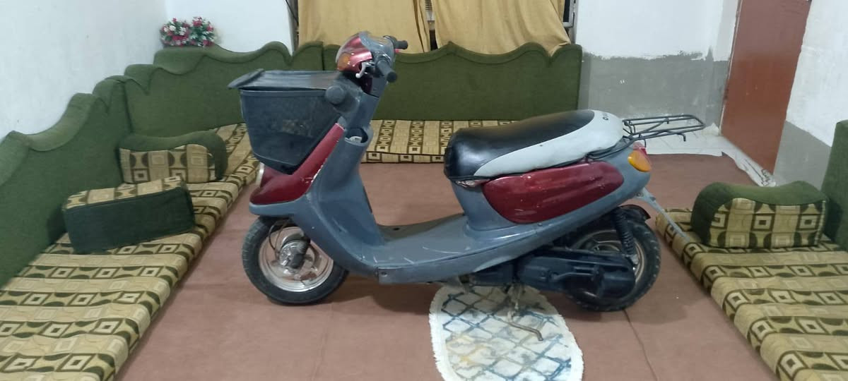 السلام عليكم مكلف بنشر تقنع يله تنطي فلوس  دراجه سلف  هندر اليت شاير هورن   سعر 275وبيه مجال بصيط  لا تصال. على رقم ***********
