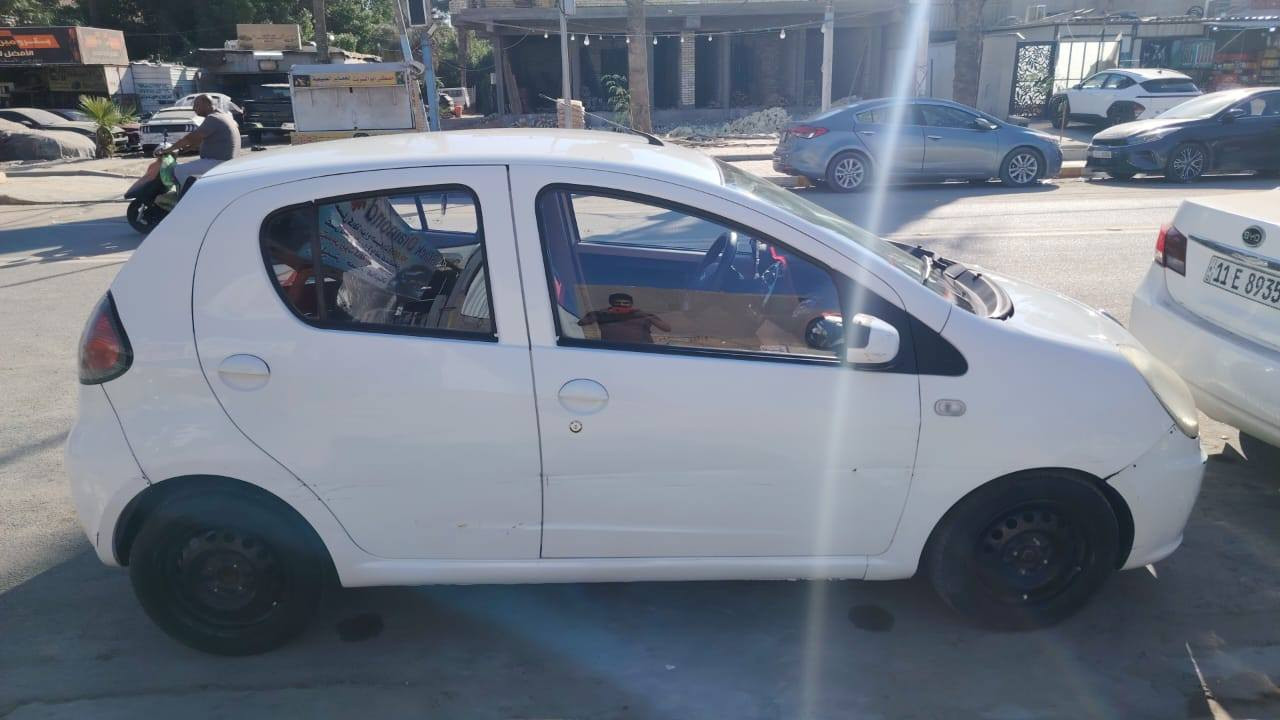 باندا 2013 سياره باسم بنيه تبريد شغال نظيفه بيه طخات بسيطه سعر 42 ورقه وبيه مجال ***********
