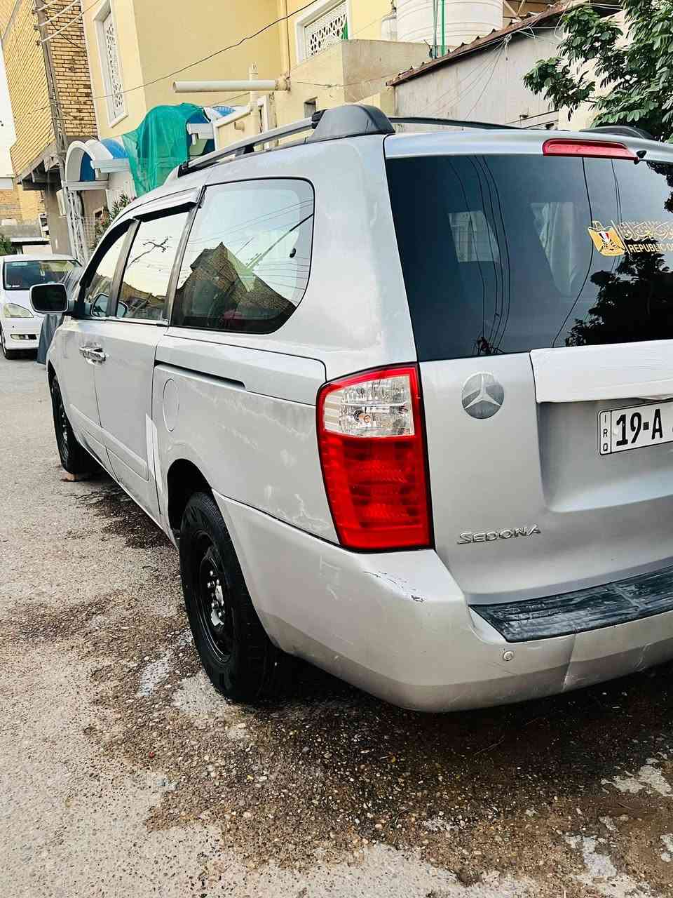 للبيع
كيا سيدونا موديل 2006 رقم مشروع وطني بسمي تحويل مباشر بأي محافظه تعجبك وارد أمريكي ضررها جاملغ خلفي  فقط محرك ٦ سلندر ٧ راكب ٣ قطع تبريد مواصفات عاديه سياره جاهزه محرك كير صدر دواخل كله نضيف  للشراي 
للاستفسار : + ***********
