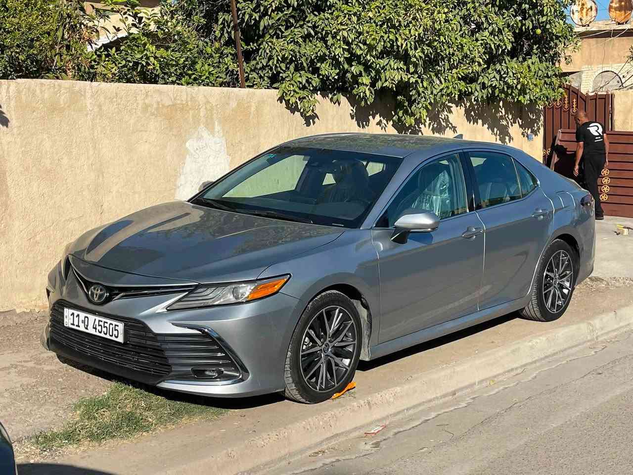 تويوتا كامري هايبرد 2023 فئة xle
محرك اربعة سلندر 2500
العداد 76000 ميل
كشنات جلد
تدفئة كشنات
تحديد مسار
تحديد سرعة
استشعار امامي خلفي جانبي
نقطة عمياء
اشاير بالمري الجانبية
كاميرا خلفية دوارة ثلاث وضعيات
قطعتين تبريد مناخي منفصل 
تشغيل بصمة ودخول ذكي
هاند بريك دكمة
3 وضعيات للقياد اقتصادي وطبيعي و سبورت
تحكم ستيرن فول
منافذ us p ومنفذ v12 جداحة
شاحن وايرلس موبايل
تحكم كراسي كهرباء

الحادث موضح امامكم جاملغ وبنيد 
السيارة تصليح درجة اولى 33 ورقة كلفتني 
ويمكم سعر الشراء وبيش توصل للعراق تصير فوك ال 200 ورقة 
وللعلم من اخذتها صار سنة تقريبا عدا البانزين والدهن وماء فقط الله شاهد 

اني عارض ب 179 ورقة 
لان السوك تعرفون نايم شويه واحد يتوازة 

تواصل هذا رقمي ***********

مكاني العامرية بغداد
