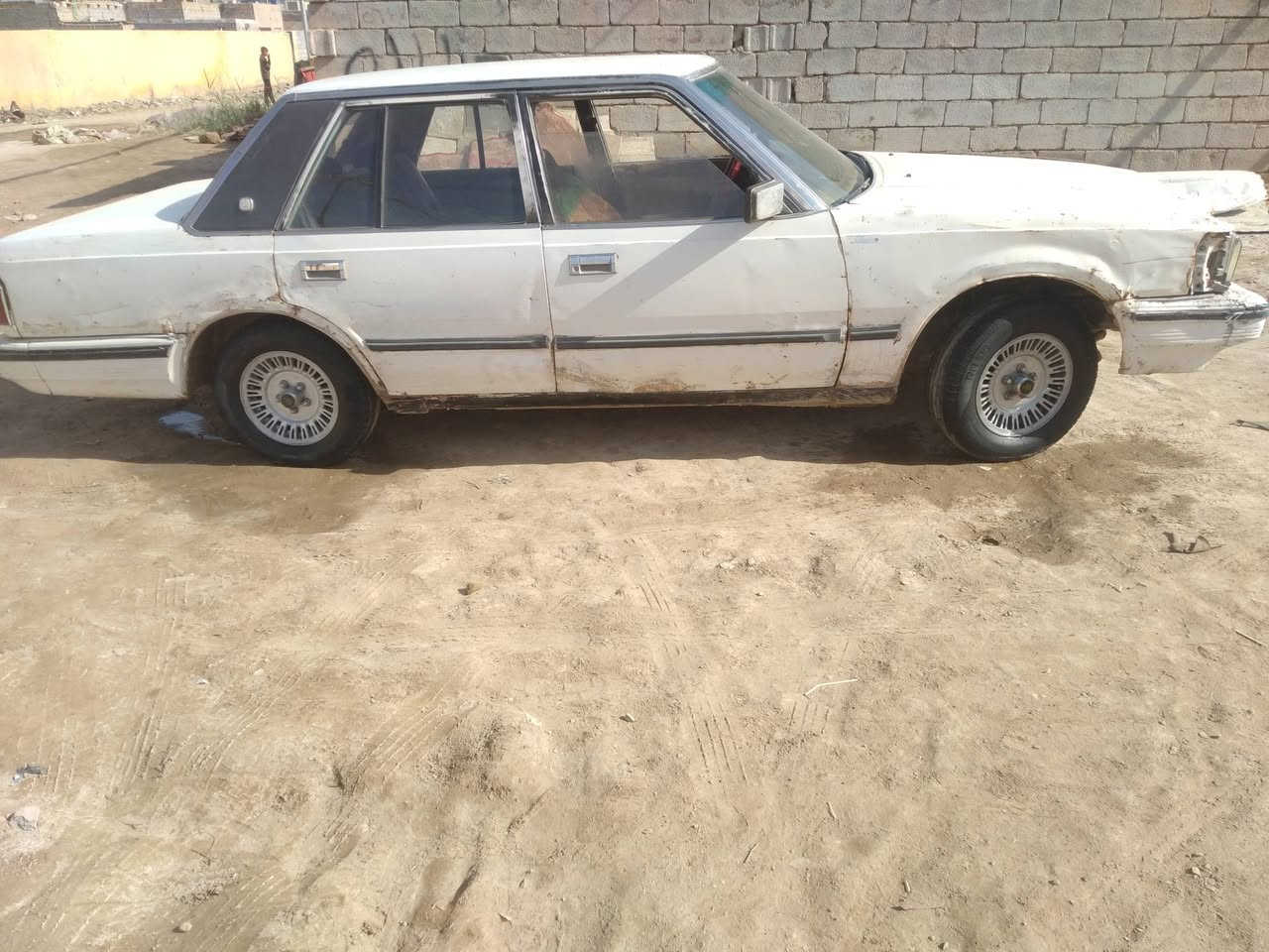 سوبر موديل 86 السعر 25 وبيها مجال
مكاني ذي قار الشطره سياره بسمي تحويل ثاني يوم 
مكينه وكير ونجي حاويه ***********
