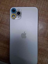 آيفون  ١١برو ماكس بدل بس بطاريه ١٠٠سعر ٣٧٠وبيه مجال /رقم ٠٧٧٤١٠٨٣٠١٦