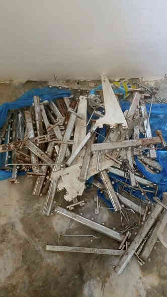 السلام عليكم 
رفوف مال اسواق كلهن هنا وملحقاتهن الي يريدهن يتصل 
*********** بالكوفة كلهن ب 50 الف
