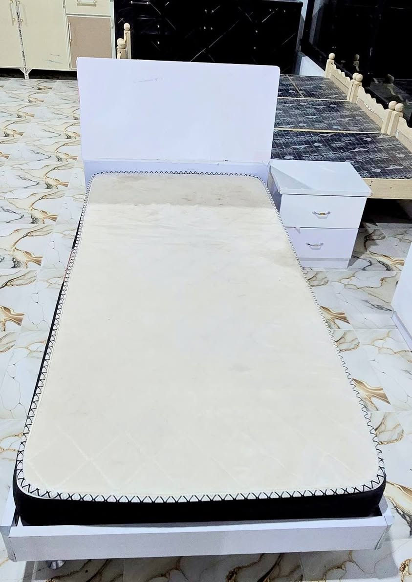 اثث بيتك بأنسب الاسعار سعار الشمال 🌹 
غرفه نوم تركيا شبابية السعر 190 وبيها مجال 
صلاح الدين ناحية العلم قرية الربيضة خلف مدرسه سومر للبنين 
***********
يوجد خدمة توصيل داخل المحافظة فقط 🚛
