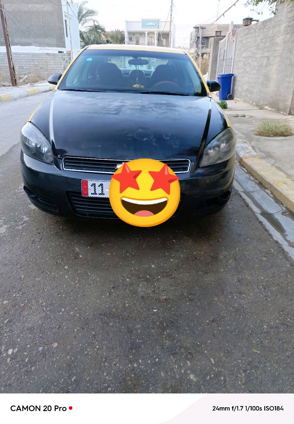 أنا عندي للبيع سيارة شيفروليه إمبالا إل تي 2008. السيارة لونها أصفر مع بعض التفاصيل بالأسود، وهي بحالة جيدة من ناحية الجسم والمظهر. من الداخل، المقاعد مغطاة بكسوة مريحة، وهناك مساحة كافية ومريحة للركاب. السيارة تستخدم بشكل ممتاز للنقل والرحلات، وأيضاً مناسبة للعمل كتاكسي بسبب لونها الواضح والمميز. الغيار أوتوماتيكي، ومجهزة بمعدات جيدة للقيادة اليومية.