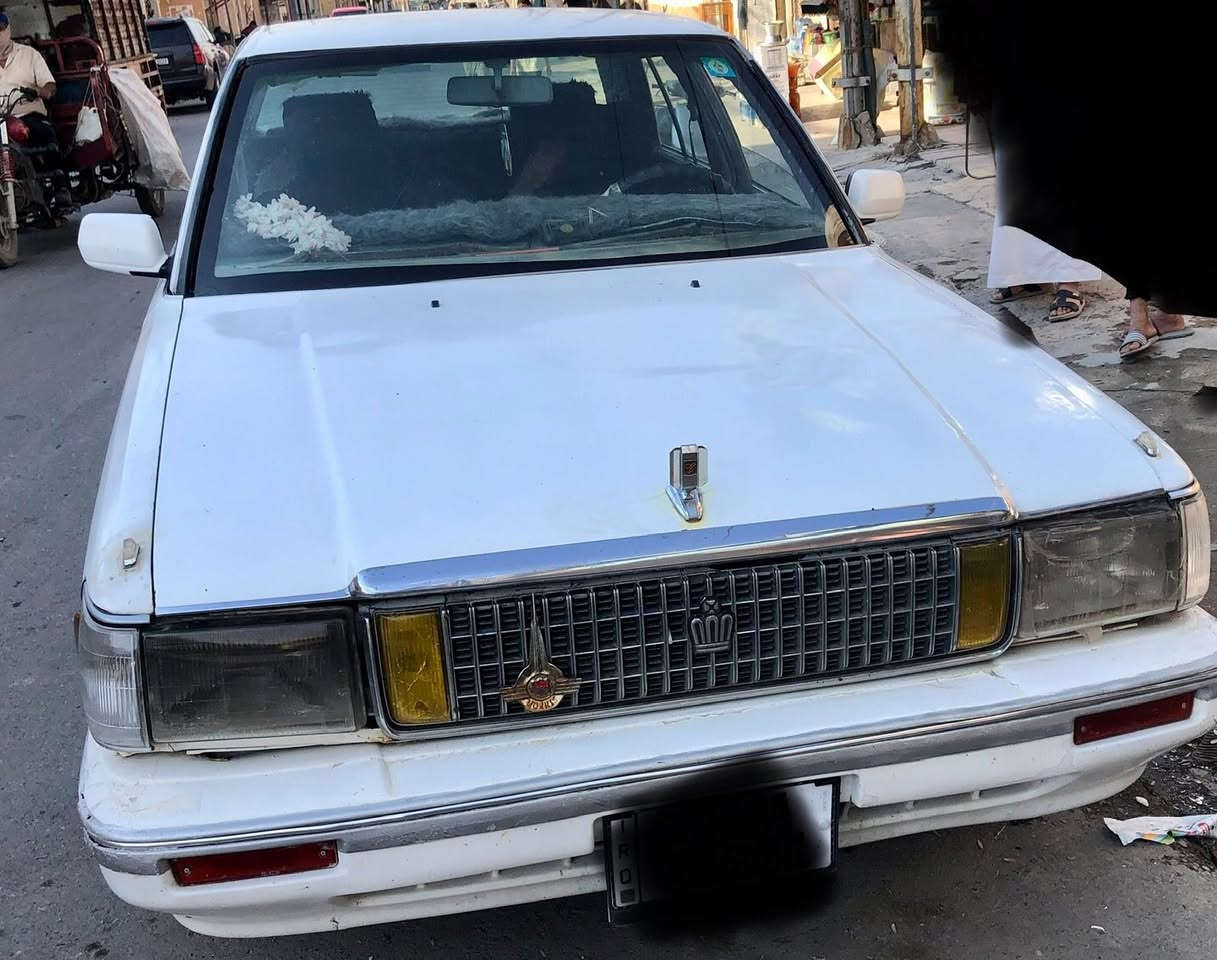 سيدانا 90 اصلي مو محور شرط التحويل رقم انگليزي نينوى محرك الصلي كير عادي ضخمه وتوايرها جديد السياره جاهزه مكان السياره الموصل جانب الايمن العبور المدخل الاول 

***********
